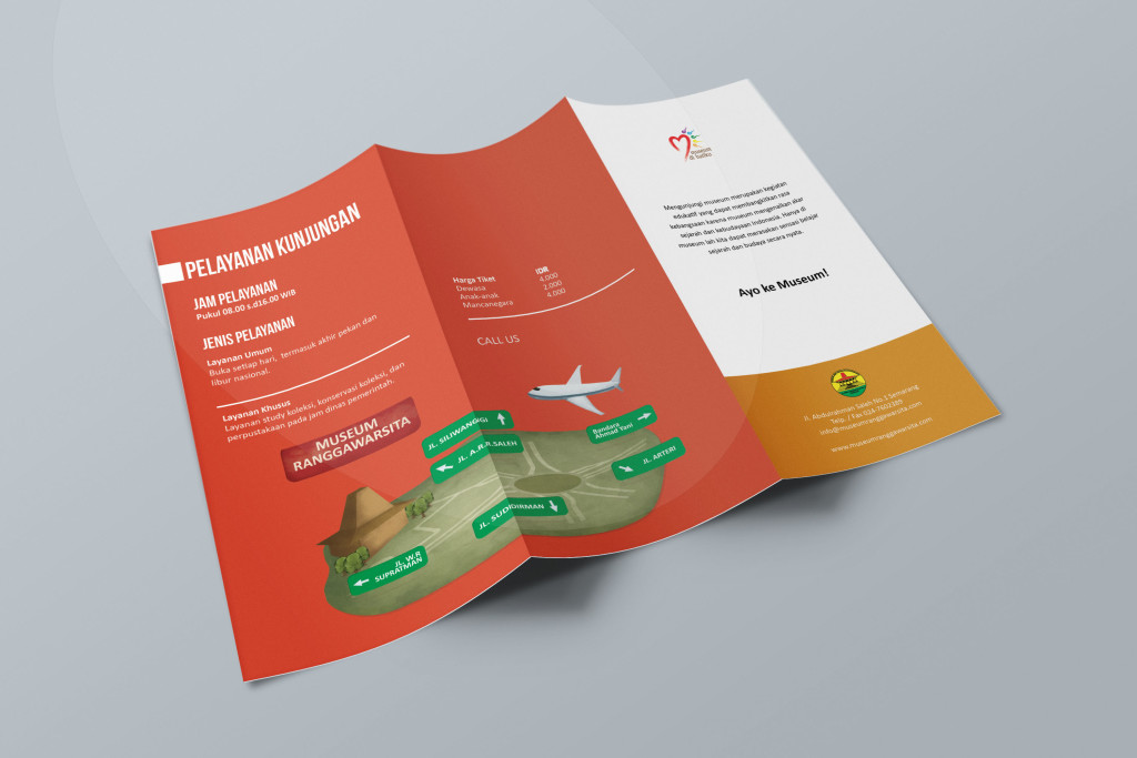 Desain Brosur Museum Ranggawarsita-Semarang-ORANGE Brochure Mock-up 3