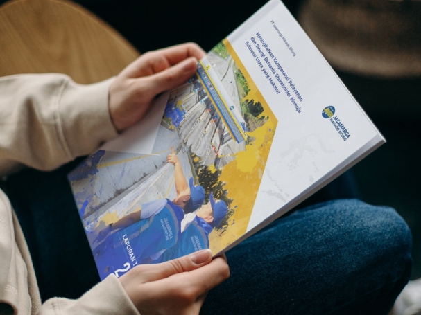 Jasa Desain Annual Report PT Jasamarga Manado Bitung 2022